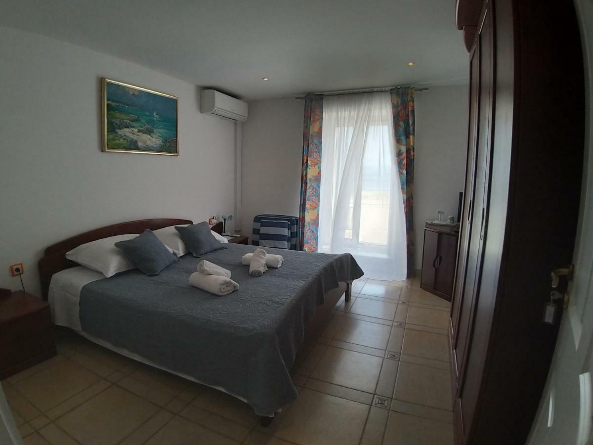 Riva Rooms Бол Екстериор снимка